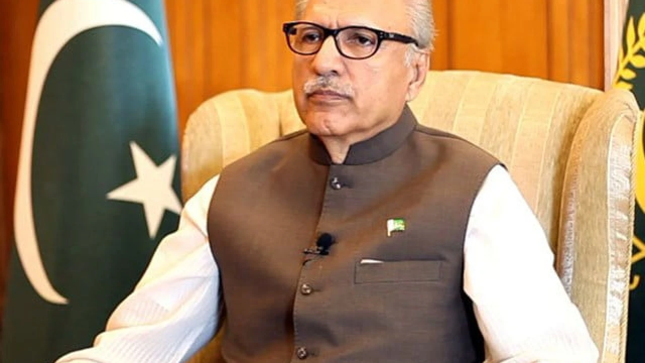 President urges promotion of clean transportation in Pakistan