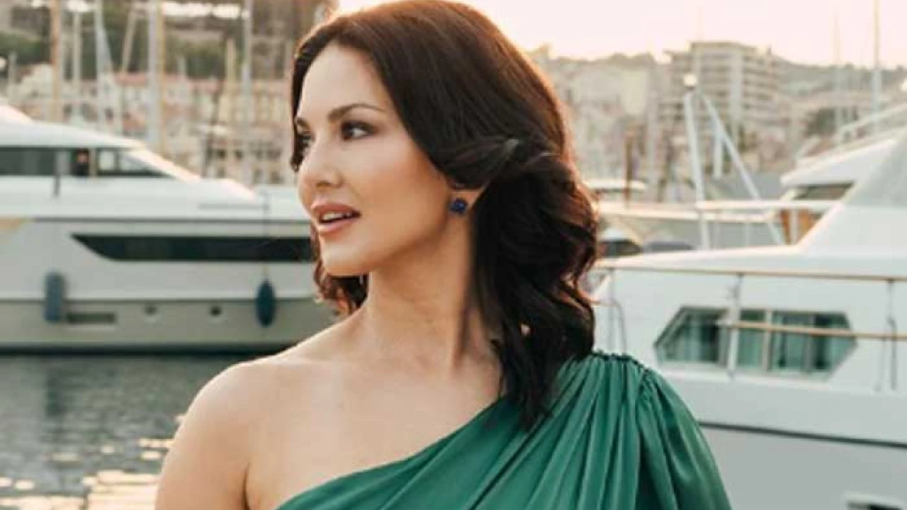 Sunny Leone Stuns With Ethereal Beauty At Cannes