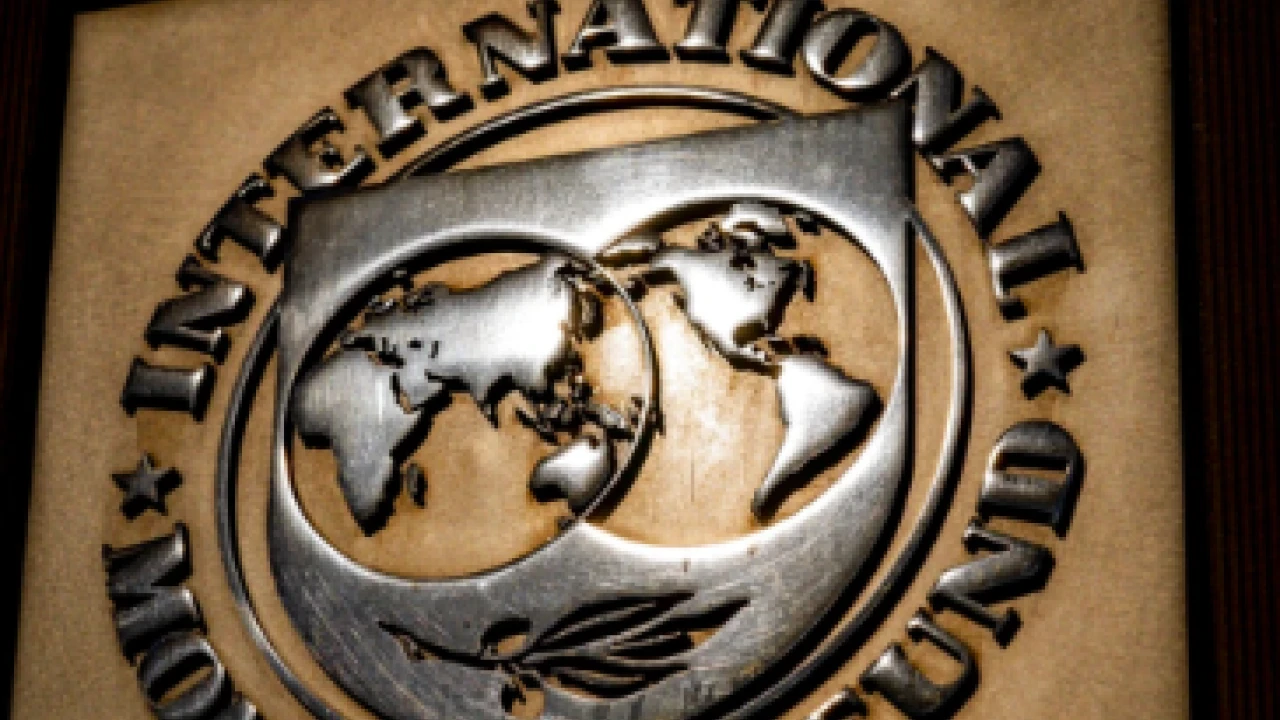 IMF seeks urgent meeting before fund program expiry date nears