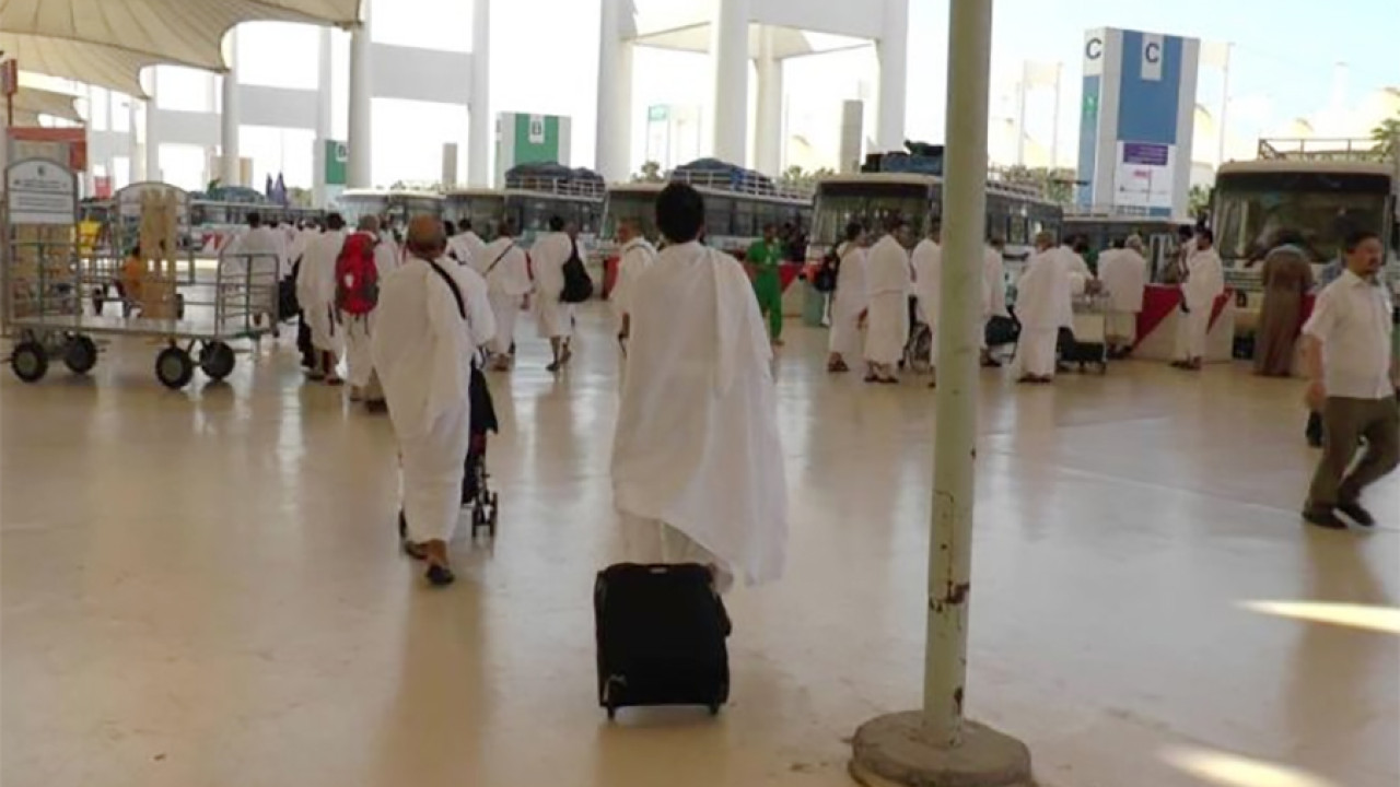340 پاکستانی عازمین سعودی ایئرلائن کے ذریعے براہ راست جدہ پہنچ گئے ،ترجمان مذہبی امور