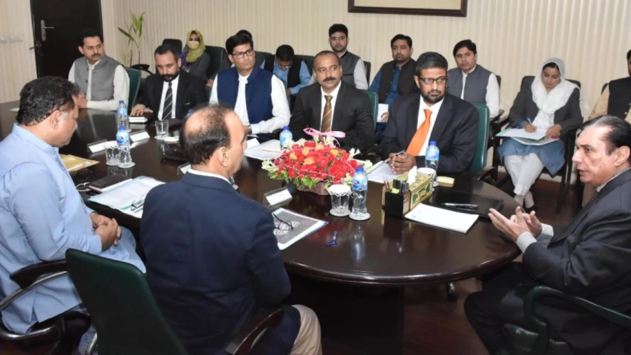 NAB chairman reviews updates in corruption scandals, says determined to bring all cases to logical end