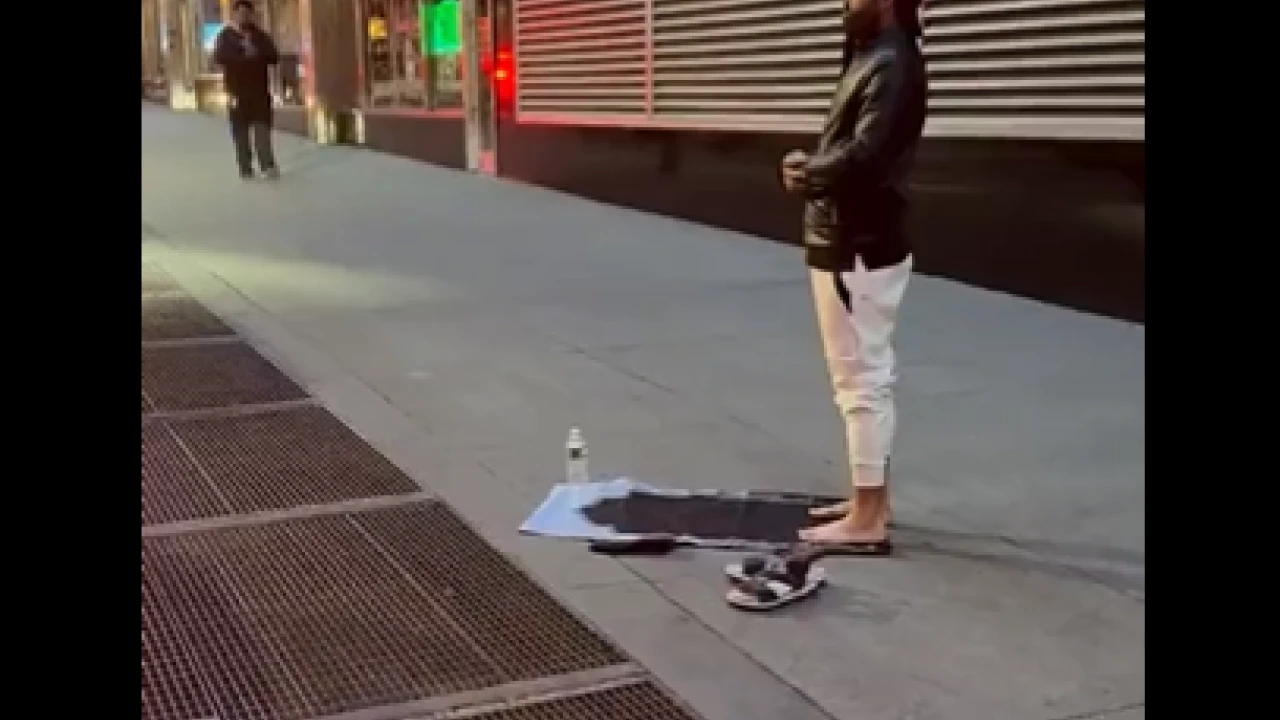 Mohammad Rizwan's inspiring video praying on US street goes viral