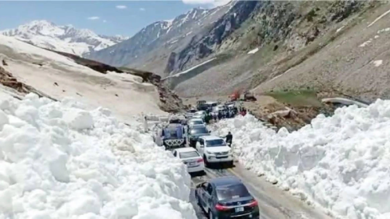Kaghan Highway opened till Babusar Pass for light traffic