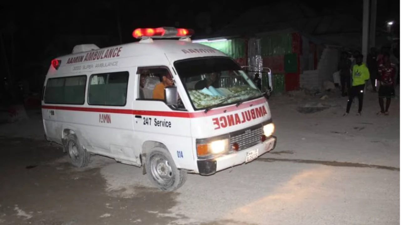 Mortar blast kills 27 in Somalia