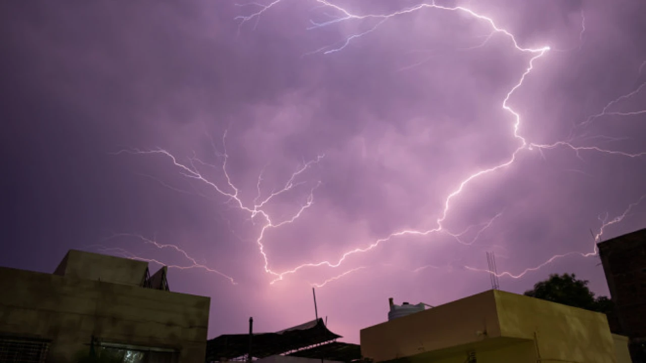 Villager killed by lightning as rainfall hits Southern Sindh