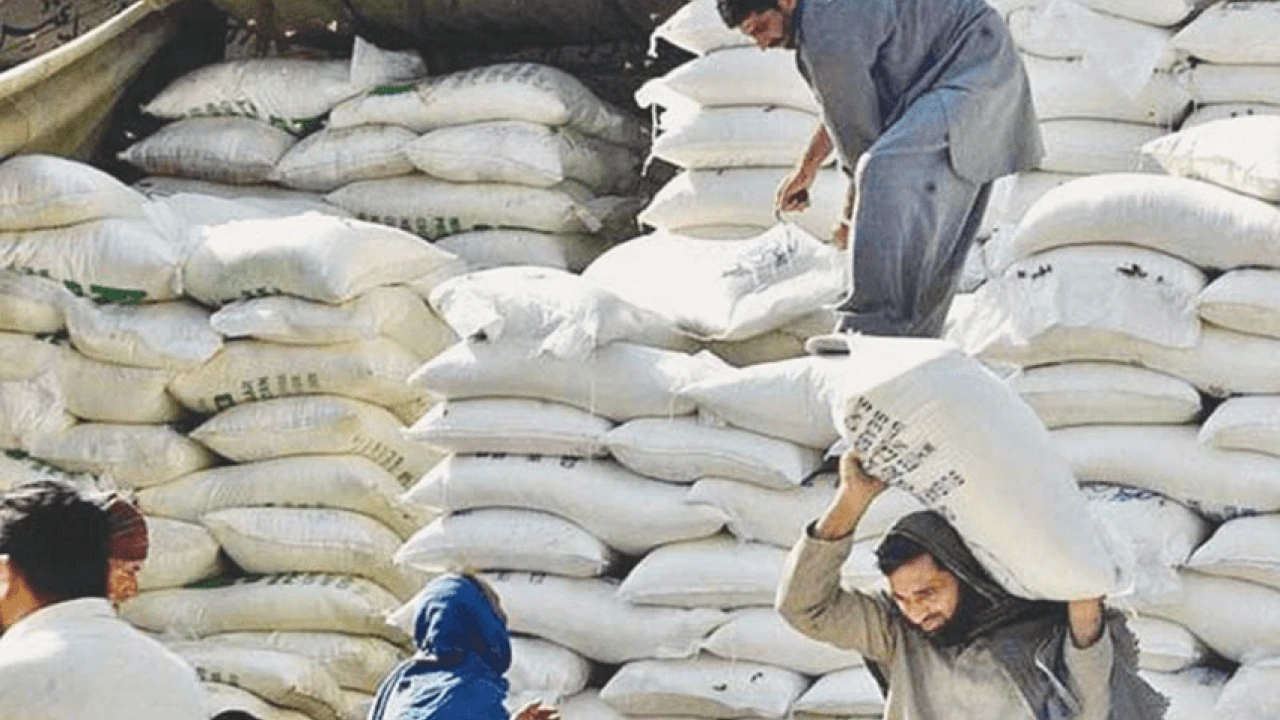 Sugar, flour, prices rise in Pakistan