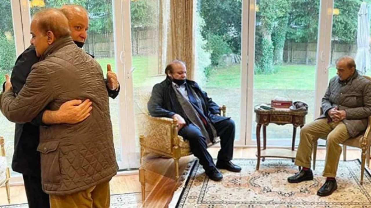 Nawaz Sharif invites PM Shehbaz to London