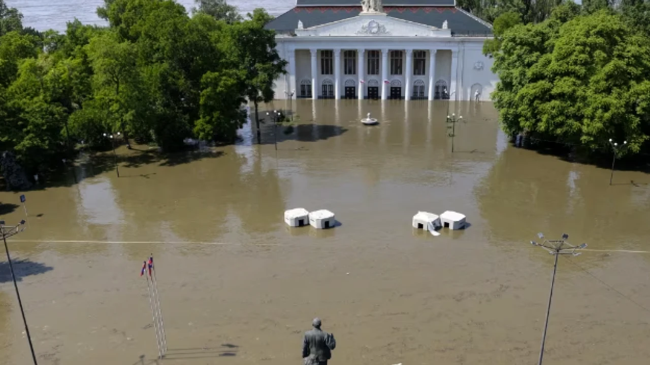 Death toll rises from flooding after Ukraine dam breach