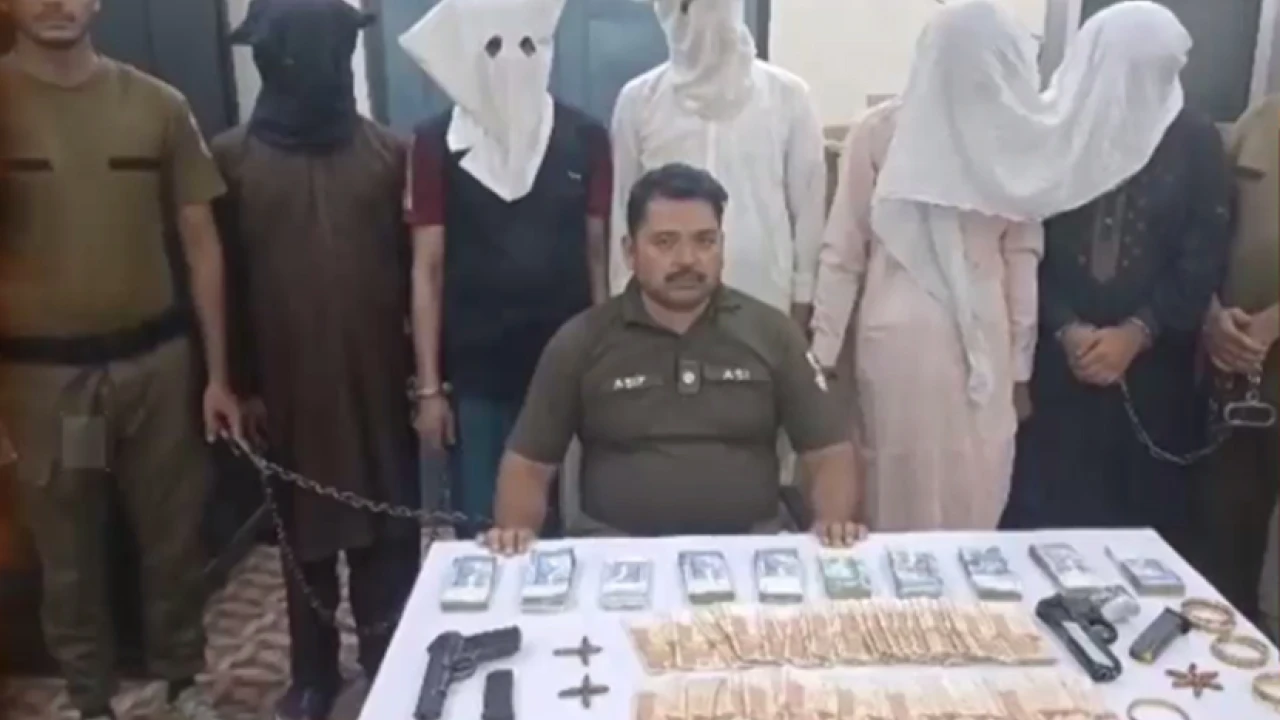 CIA arrest five-member robbers gang in Lahore