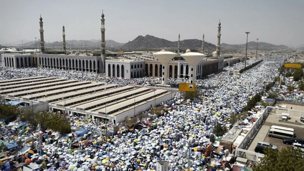 Over three million pilgrims in Arafat to perform Waqoof-e-Arafah