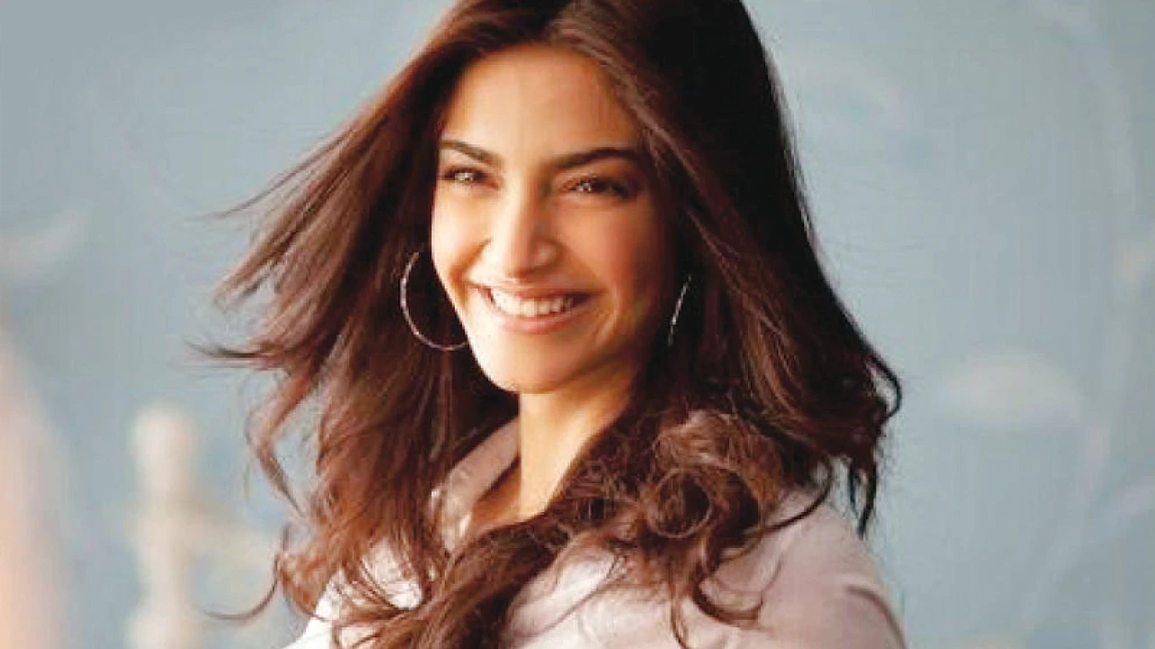 Sonam all set to make digital debut in crime drama ‘Blind’