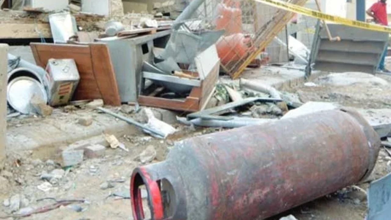 One killed in gas cylinder explosion in Karachi