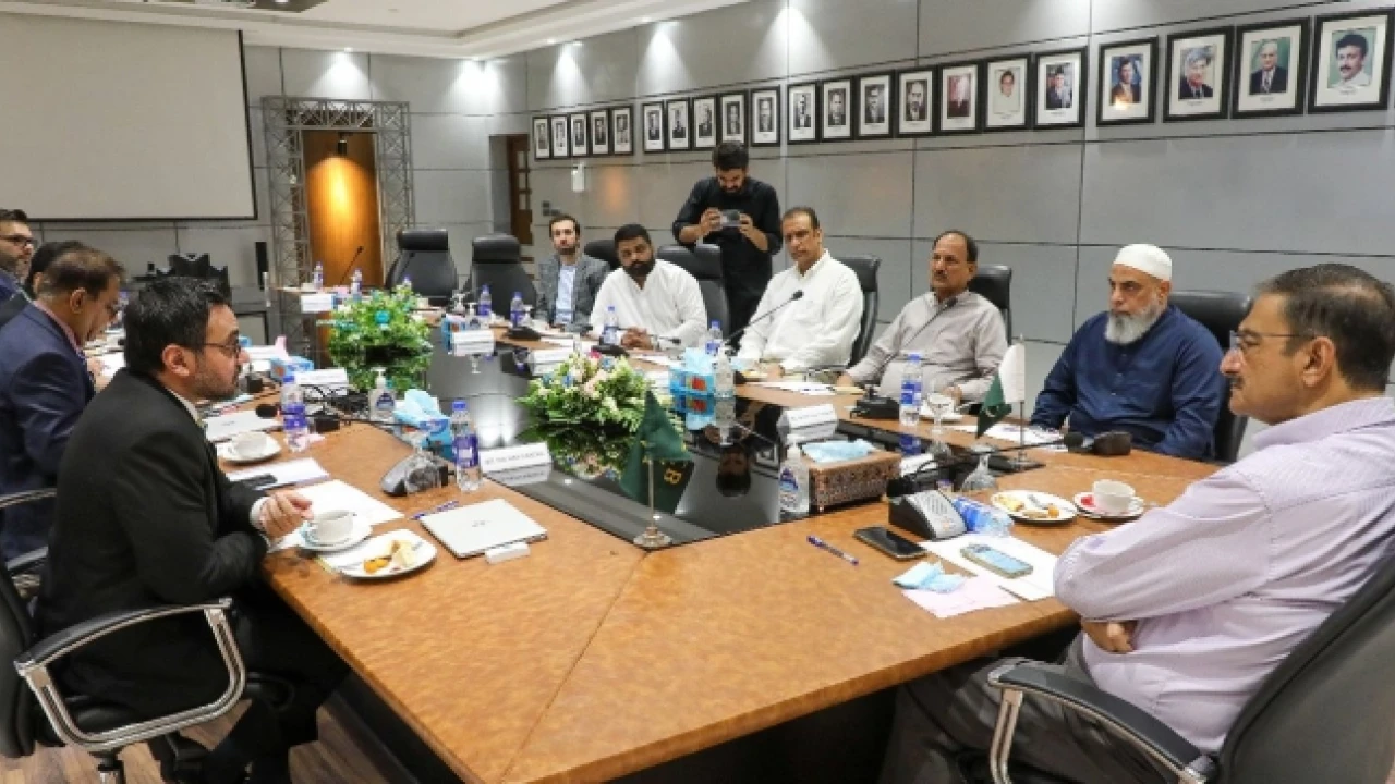 Zaka Ashraf chairs first meeting of PCB committee