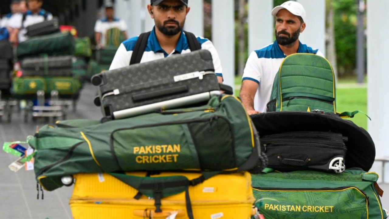 Pakistan cricket team arrives in Sri Lanka for Test series