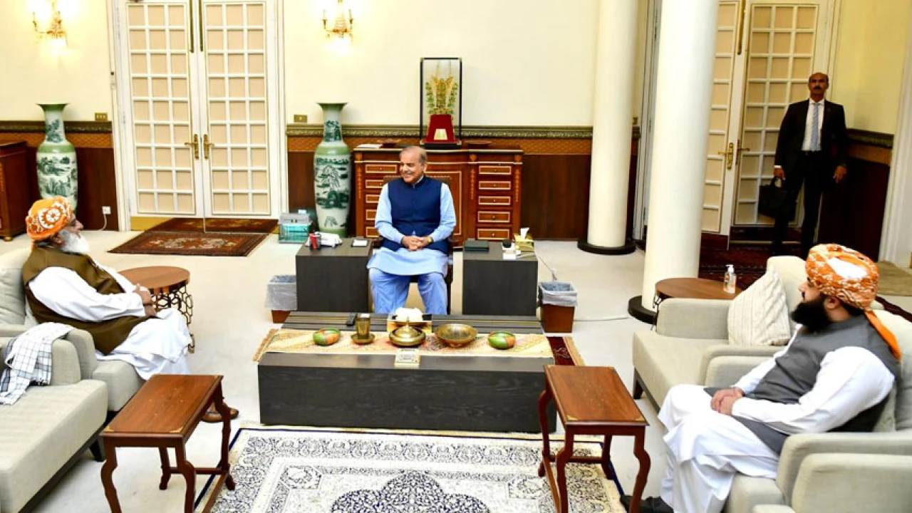 PM, JUI-F President discuss political situation