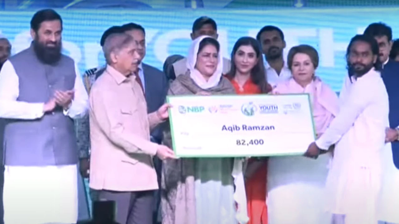 PM distributes cheques among youth business, agriculture loan scheme