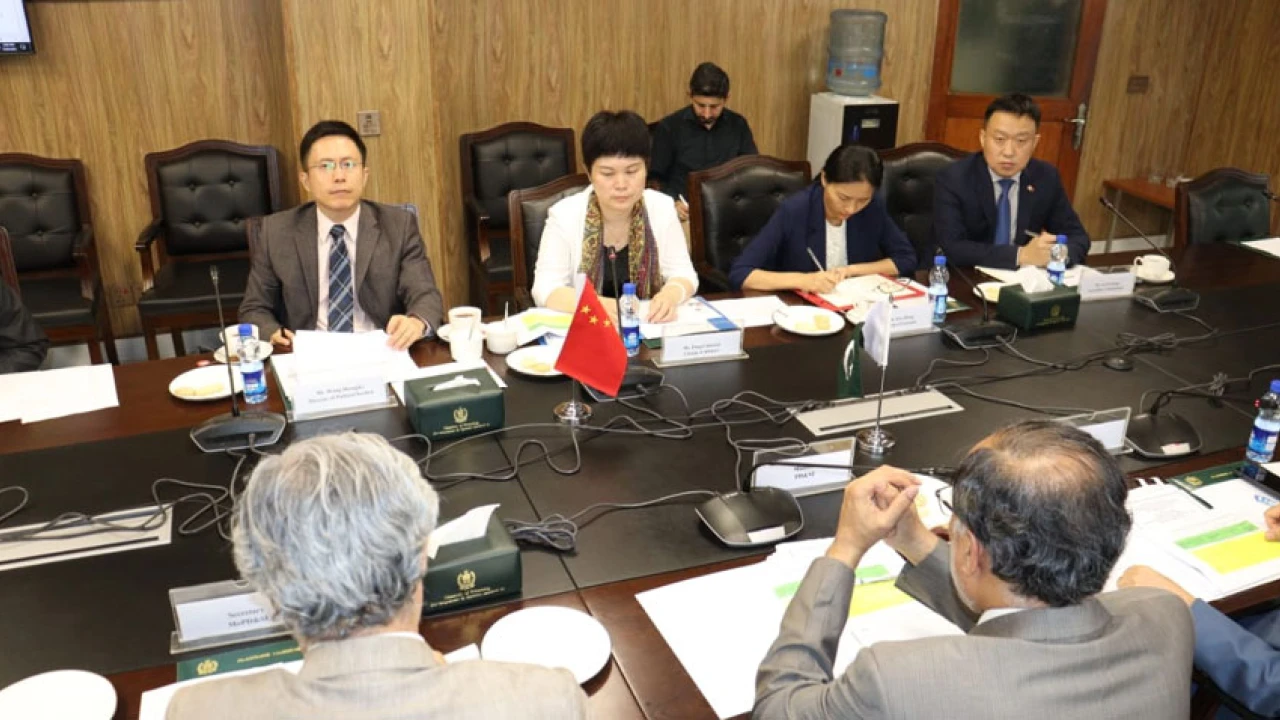 Pakistan, China agree to expedite projects under CPEC