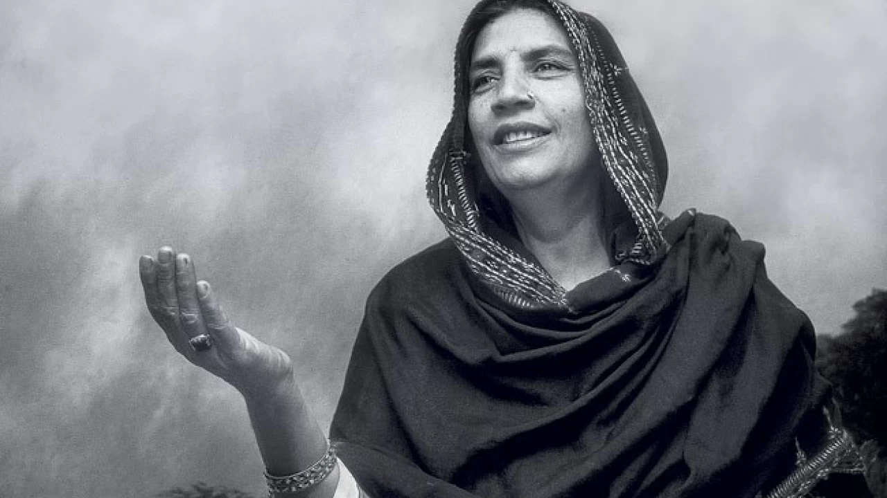 ‘Nightingale of Desert’: Eminent folk singer Reshma remembered on her death anniversary