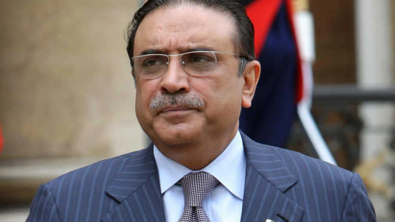 Asif Ali Zardari reaches Karachi from Dubai