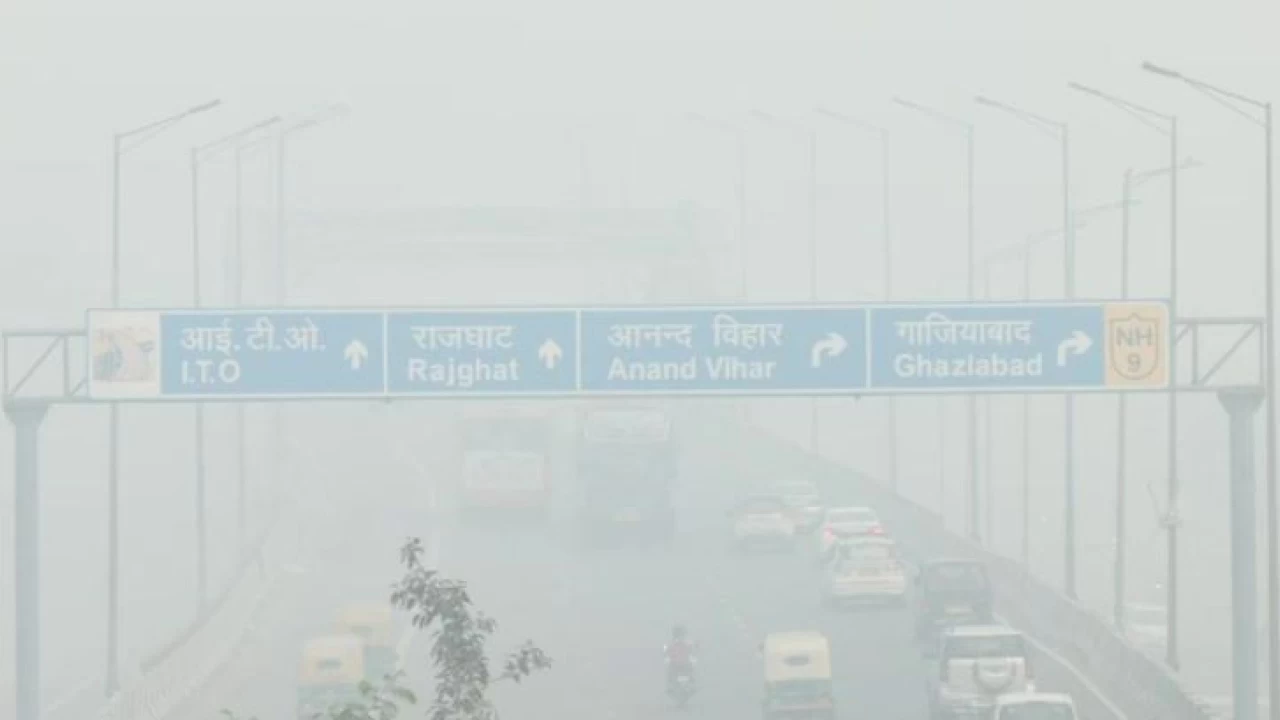 Delhi air quality drops to hazardous levels after Diwali fireworks