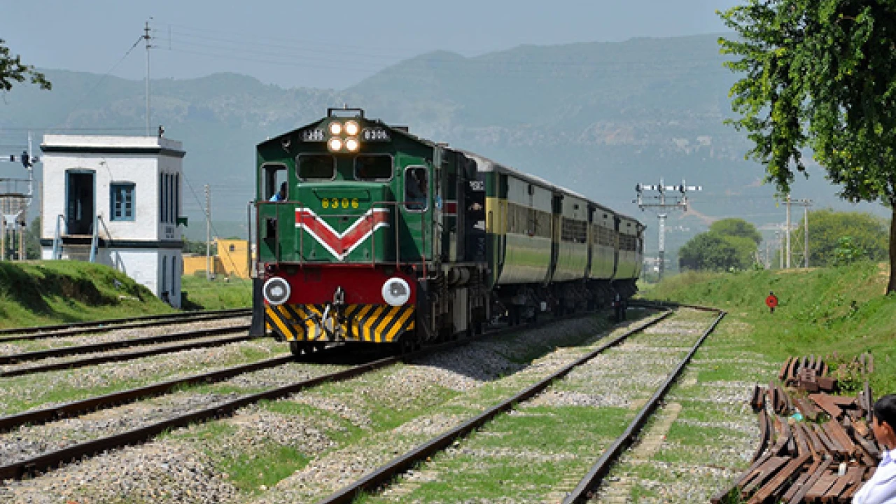 Allama Iqbal Express’s three coaches derailed near Padidan