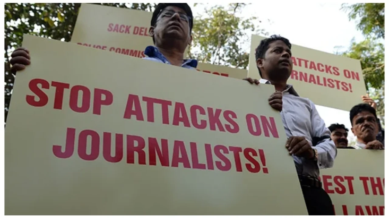 Hindu extremists impose restrictions on journalists in India