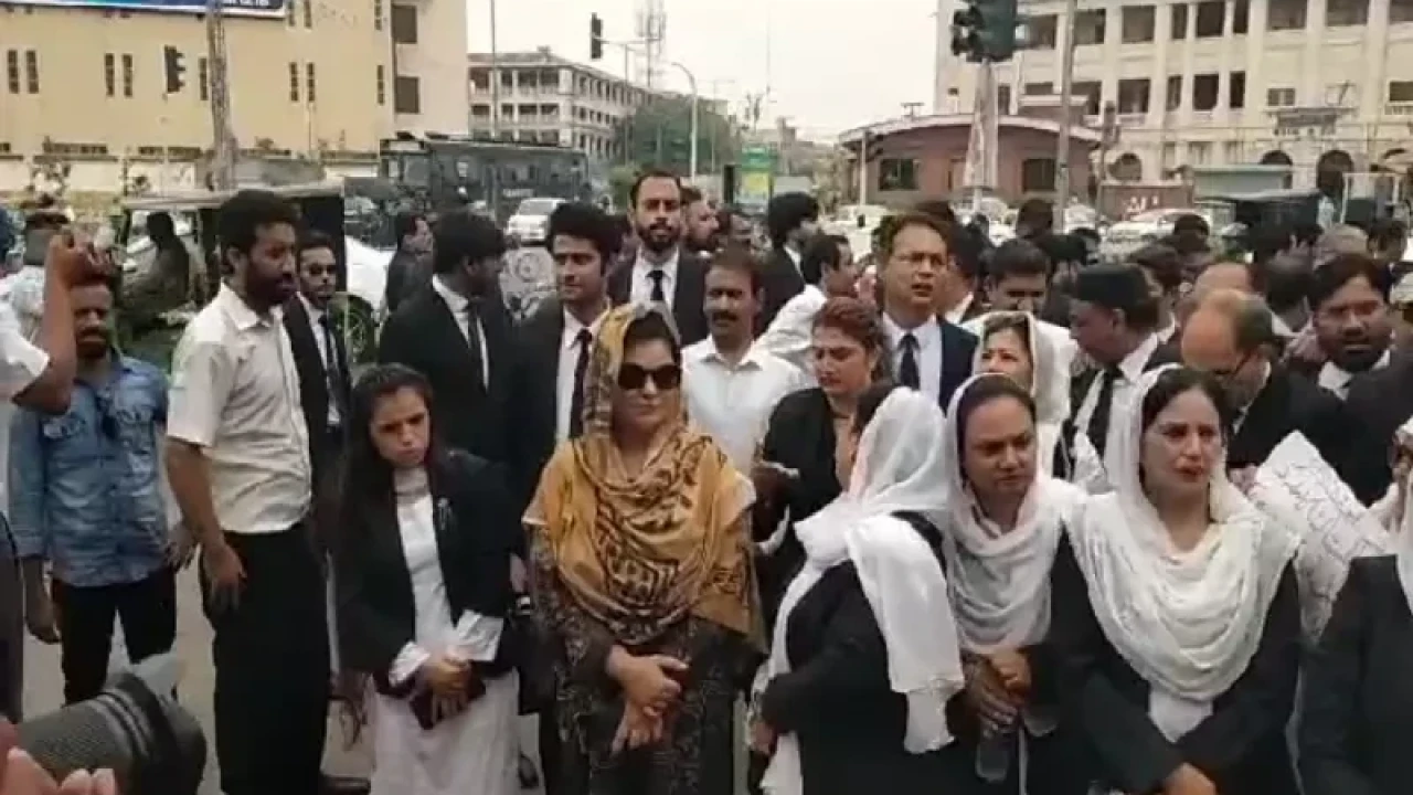 Lawyers protest against arrest of PTI chairman 