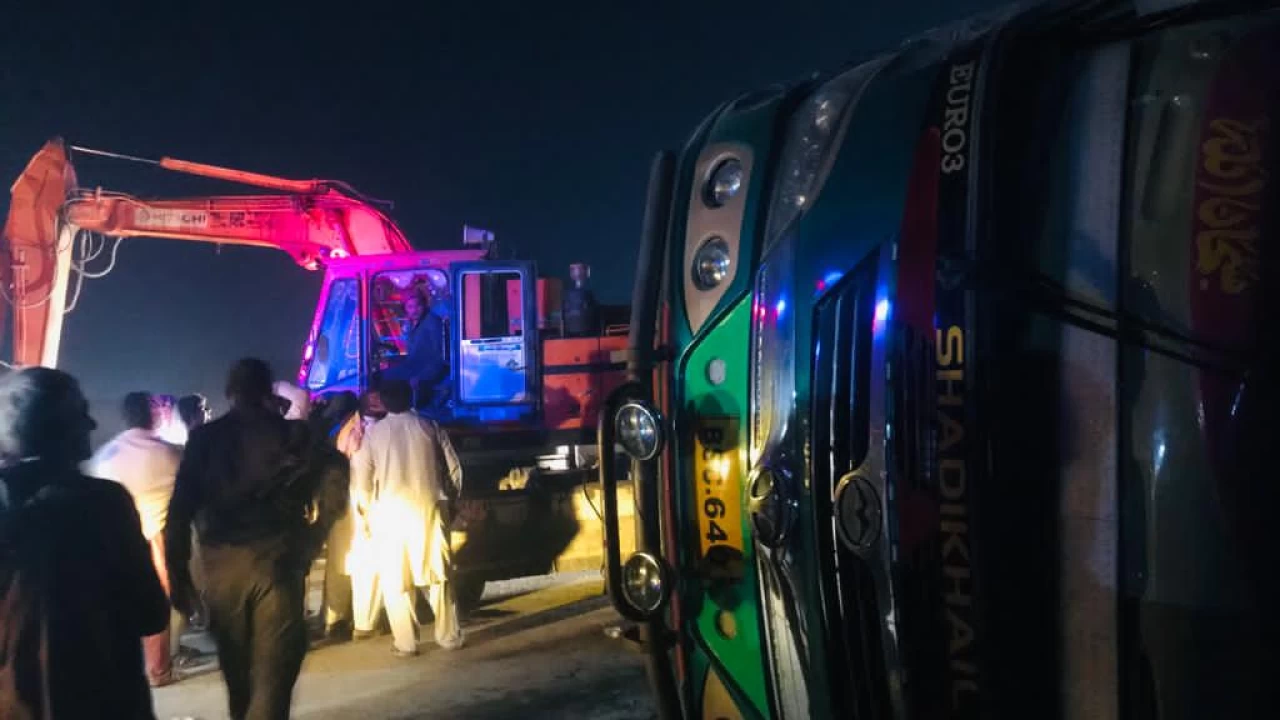 Three killed, 17 injured after speeding bus overturns in Muzaffargarh