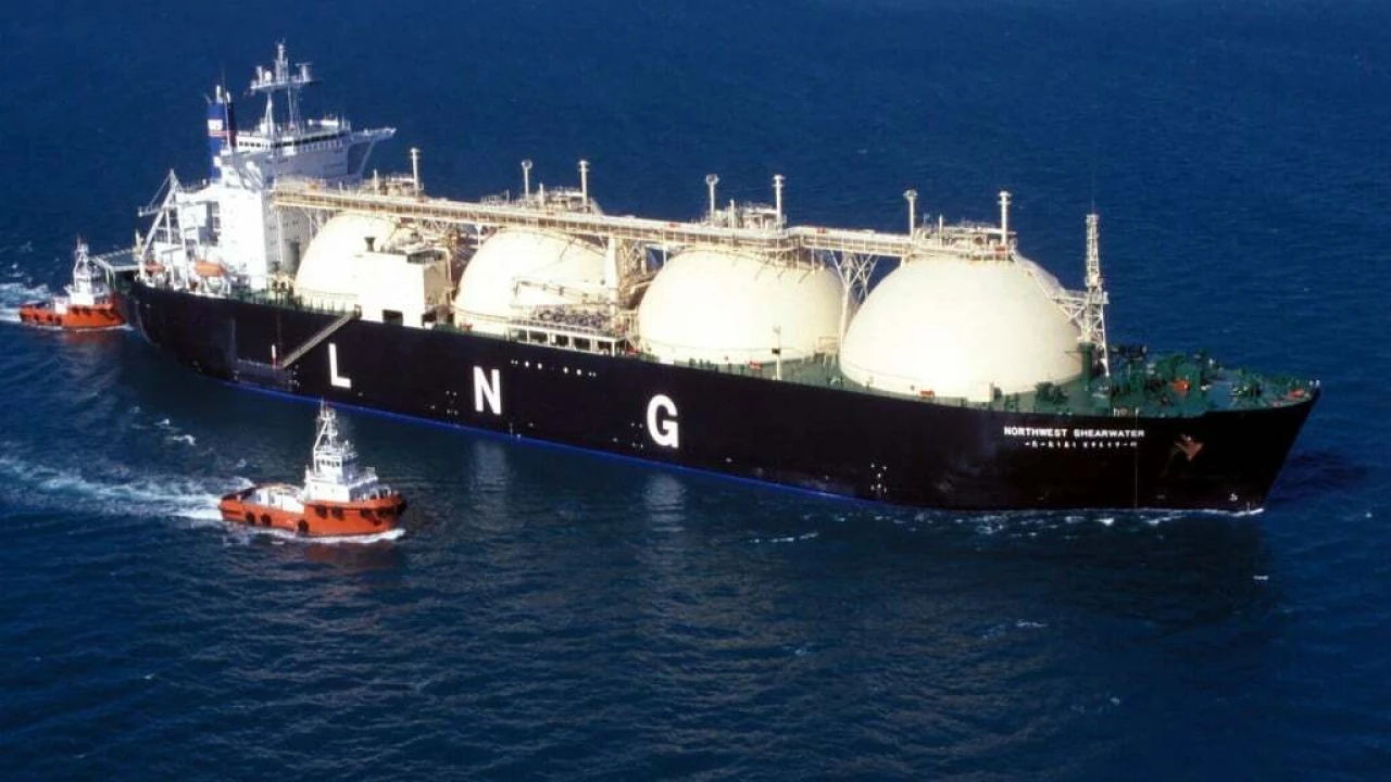 OGRA reduces LNG prices for August