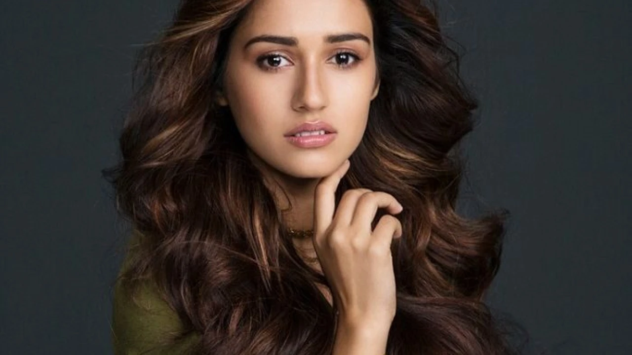 Disha Patani directs first musical video 'Kyun Kar Fikar'