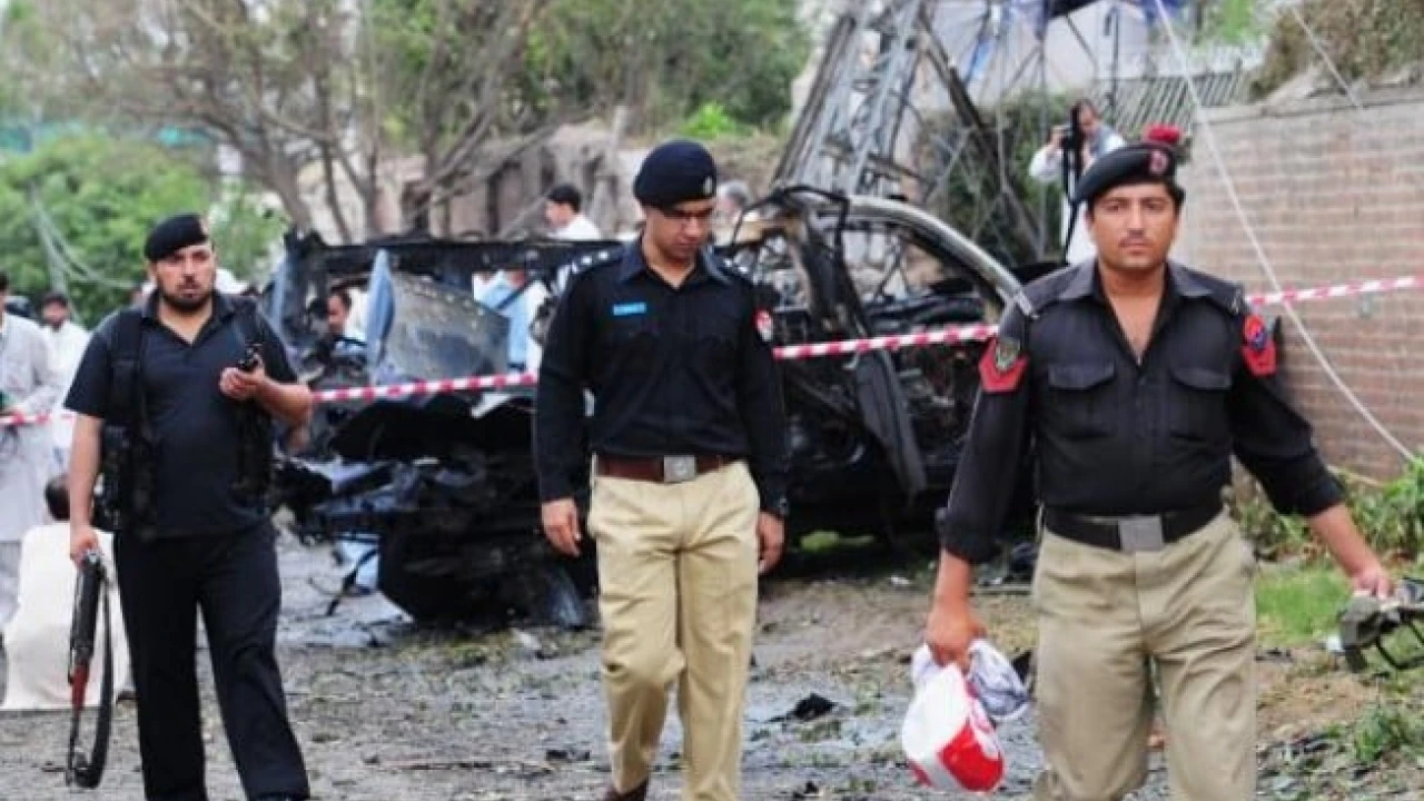 Terrorists attack a police checkpoint in Peshawar