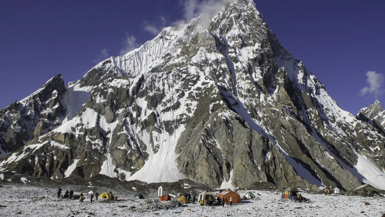 Army rescues foreign climbers from Concordia, Sugar peaks