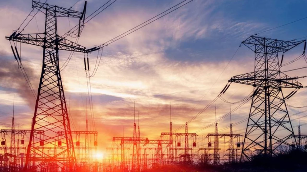 NEPRA jacks up power tariff by Rs2.52 per unit