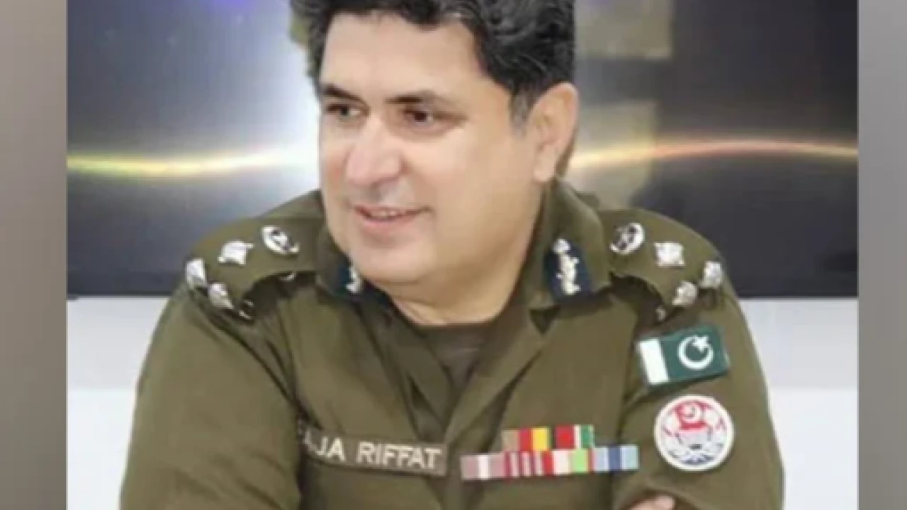 Govt appoints Dr. Riffat Mukhtar as new Sindh IGP  