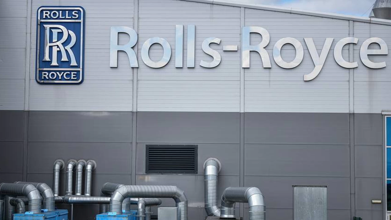 Aircraft giant Rolls-Royce enters into nuclear reactor business