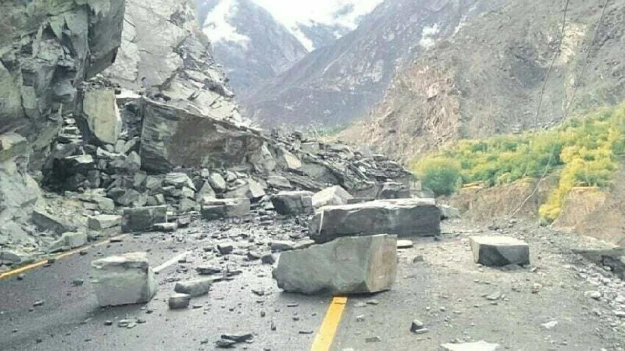 KKH highway closed for traffic due to landslides near Dasu