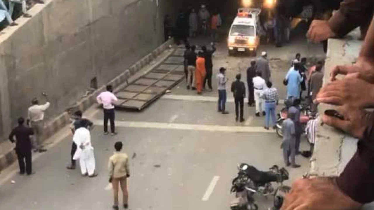 One killed, two hurt as underpass board falls in Karachi