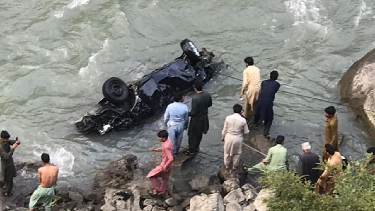 Four killed as car plunges into Neelum River