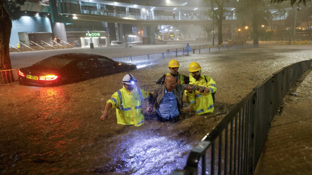 Hong Kong deluged by heaviest rain on record