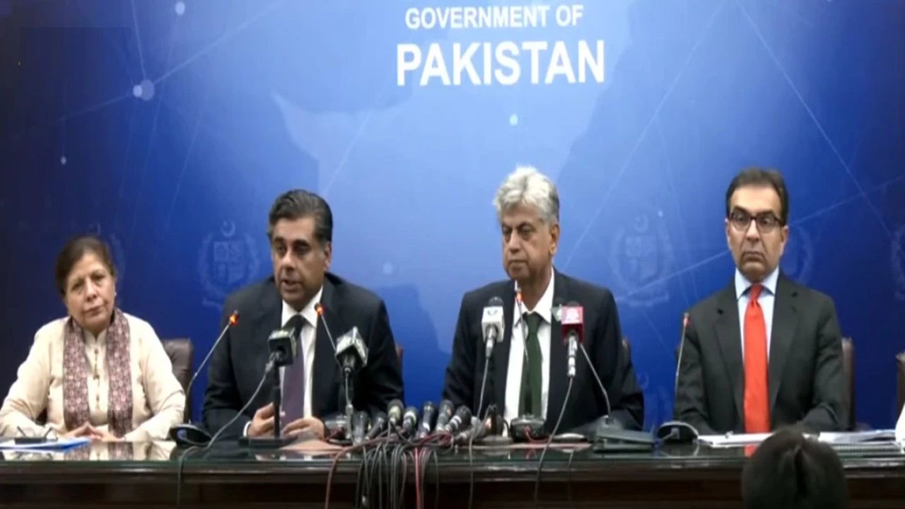 Caretaker govt taking steps to promote investments in Pakistan: Info Minister