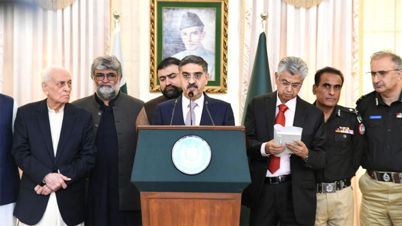 PM Kakar vows to monitor implementation of decisions to check power pilferage, hoarding