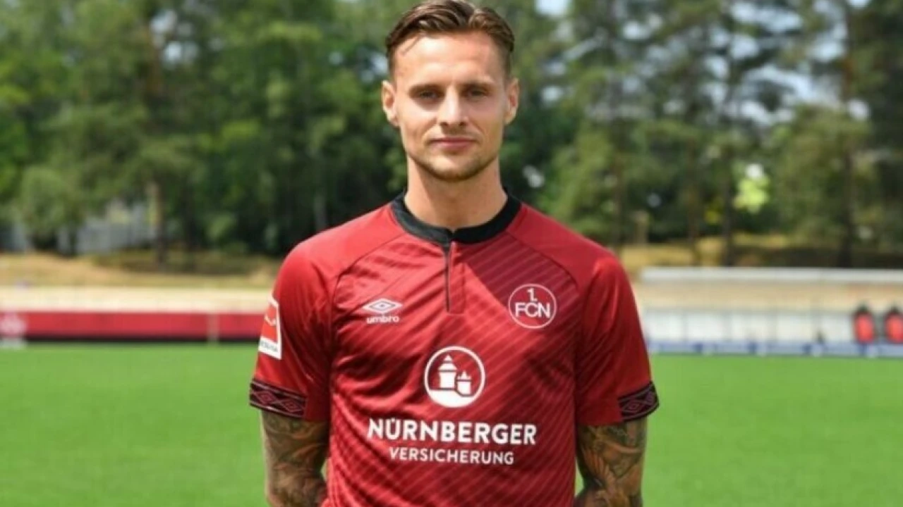 German footballer Robert Bauer converts to Islam