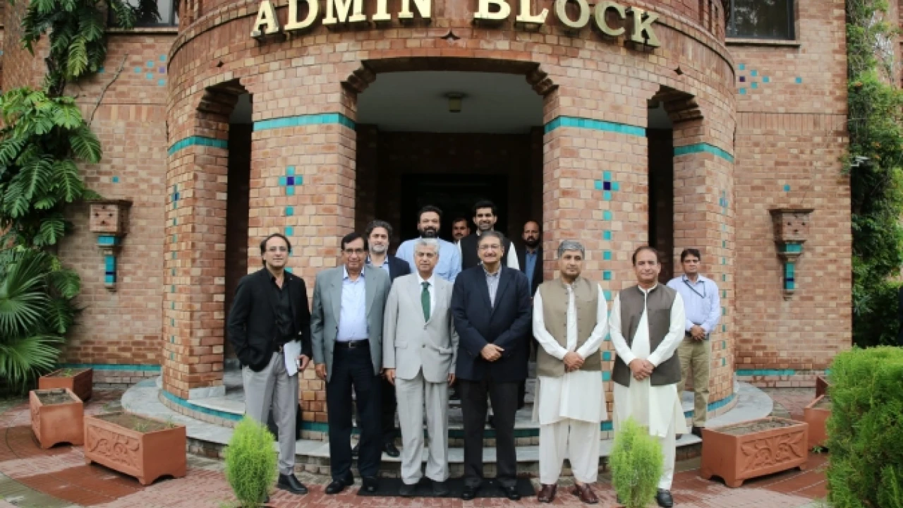 Federal Minister calls on PCB Management Committee Chairman