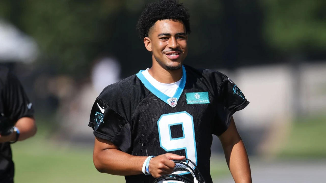 If Peyton, Bradshaw, Elway, Aikman totaled 10 rookie wins, what is rookie success for Panthers' Bryce Young?