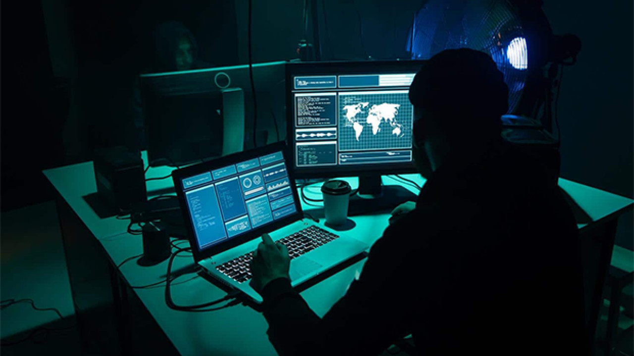 ہیکرز نے 20لاکھ پاکستانیوں کا پرسنل ڈیٹا ہیک کر کے فروخت کیلیے لگا دیا