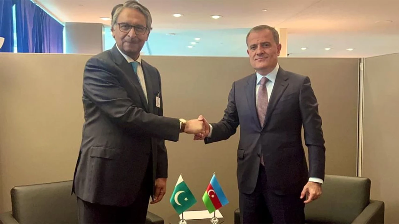 Pakistan, Azerbaijan agree to work together at Int’l fora