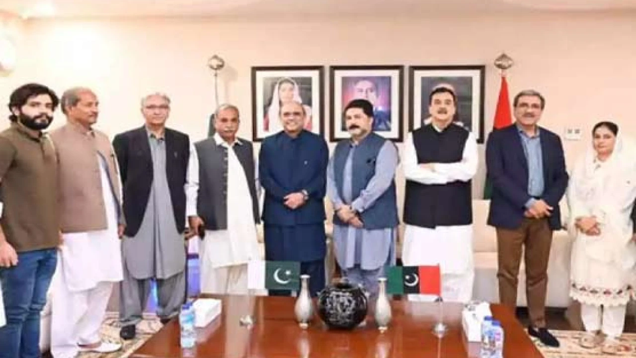 Zardari engages with potential leaders who join PPP