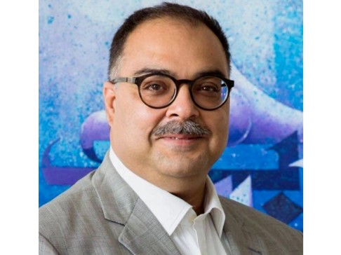 Bank president reveals last moments before Karachi plane crash - Vimarsana News