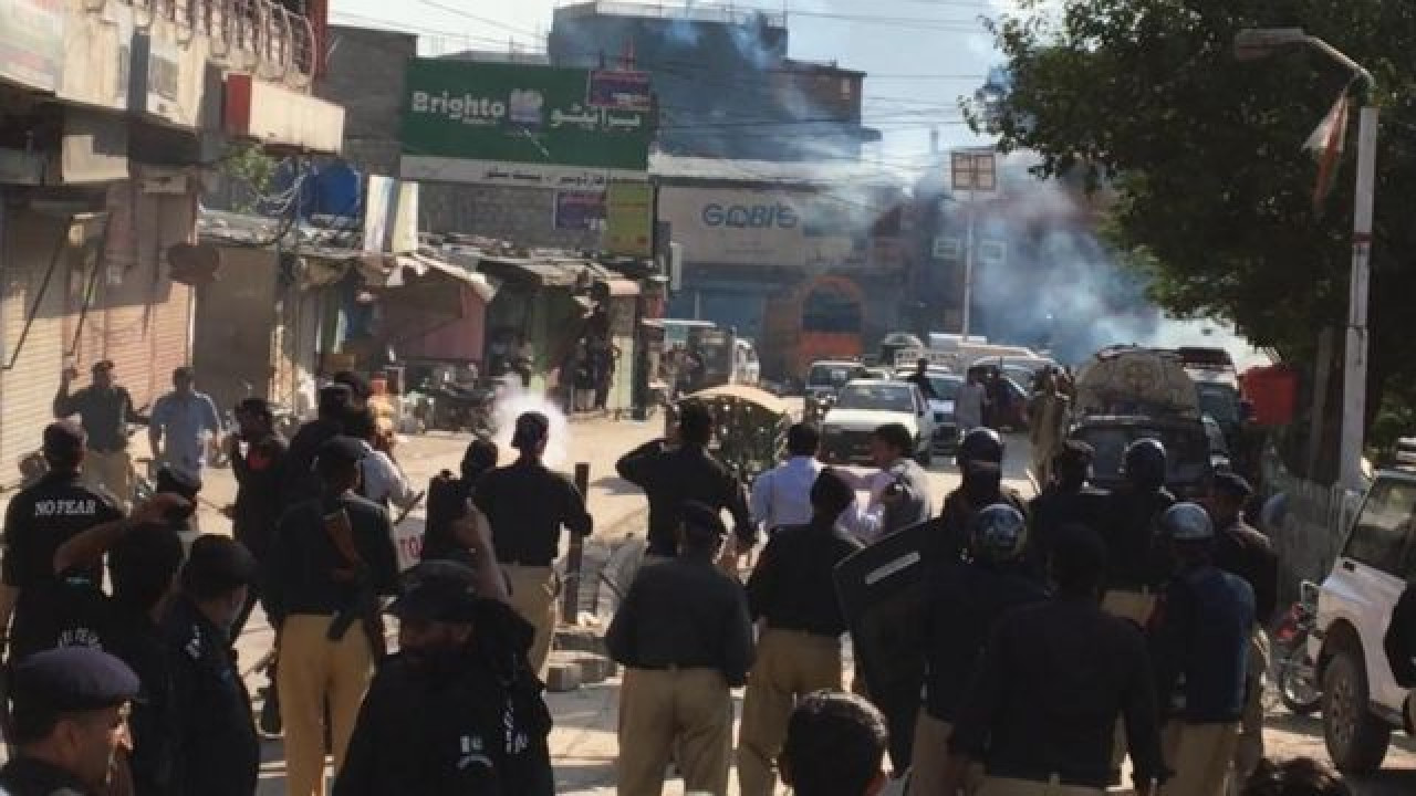 مظفرآباد: مہنگی بجلی کے خلاف احتجاج ،پولیس اور مظاہرین آمنے سامنے