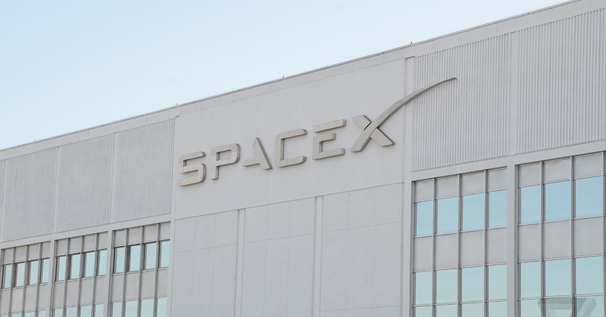SpaceX inks first Space Force deal for government-focused Starshield ...